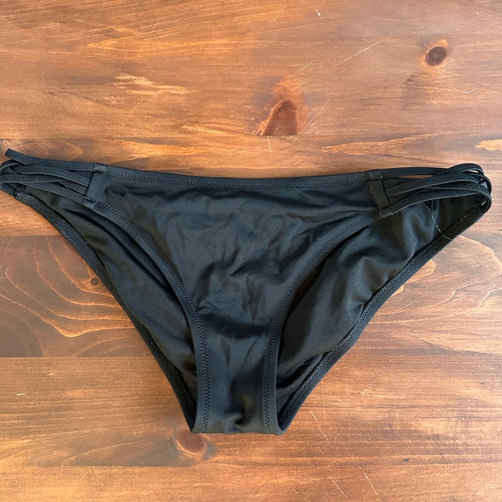 Shade & shore black bikini bottoms size large